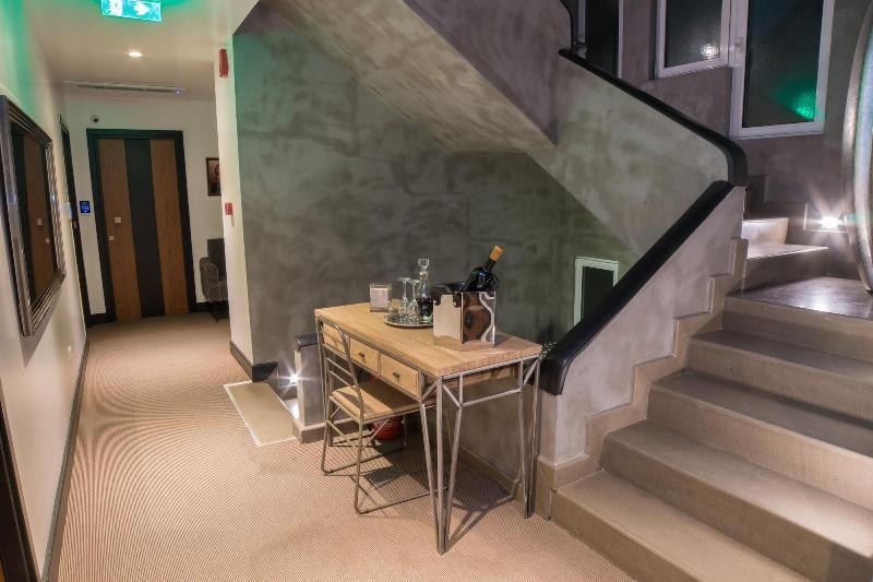 Andromeda Downtown Suites Athènes Extérieur photo